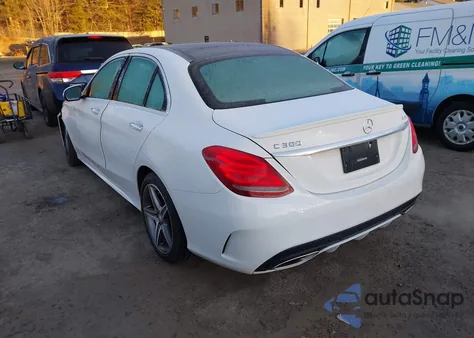 2015 Mercedes-Benz C 300 4Matic/Luxury 4Matic/Sport 4Matic from USA, damaged, VIN 55SWF4KB3FU008360